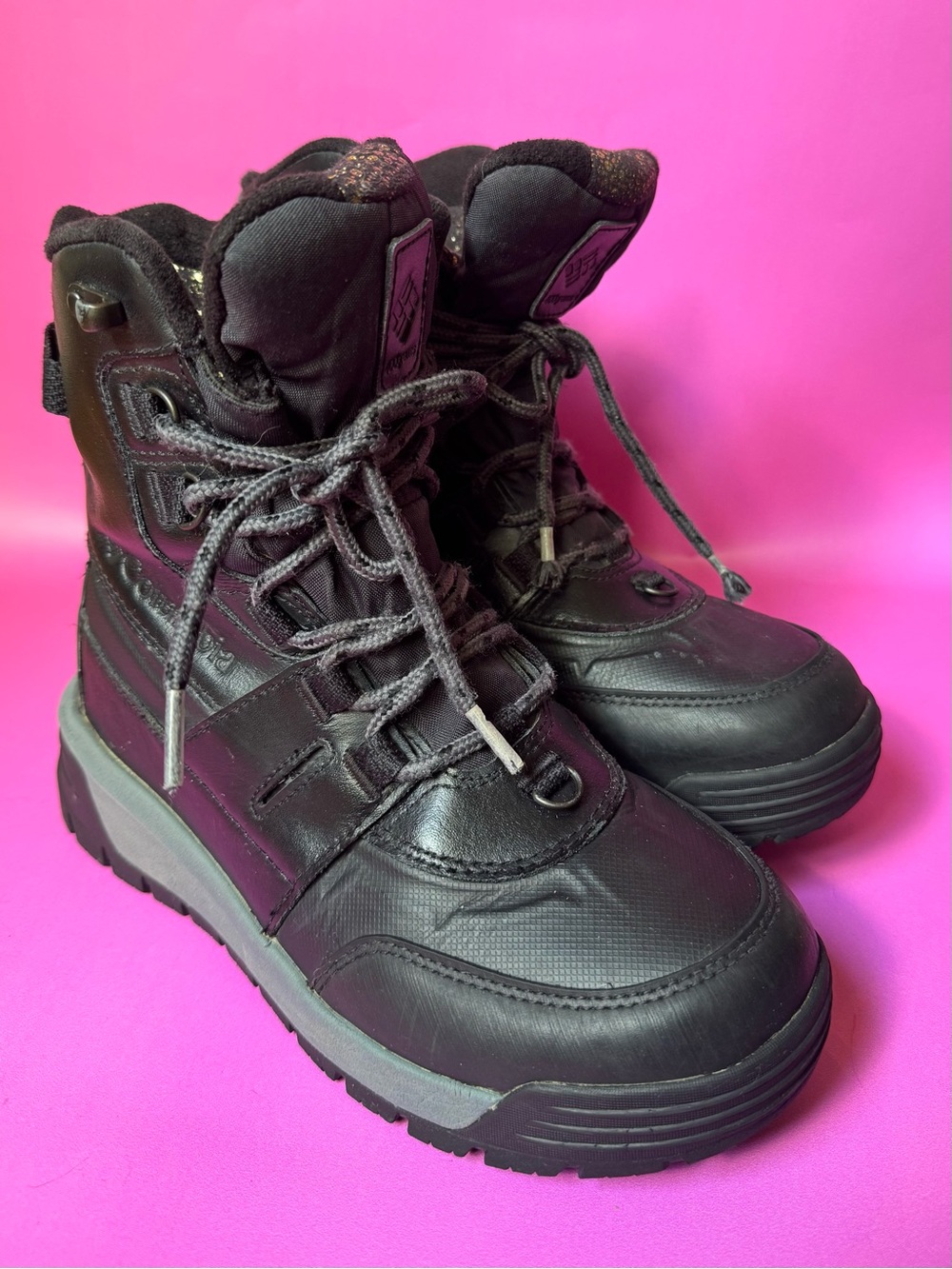 COLUMBIA womens Bugaboot Celsius  
 snow boot size 8